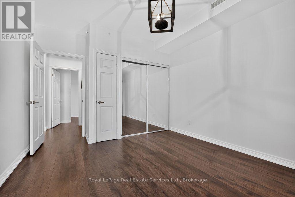 70 Stewart Street — photo 18