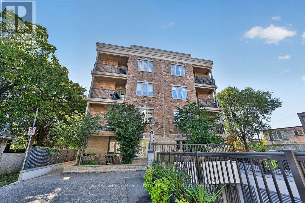70 Stewart Street — photo 29