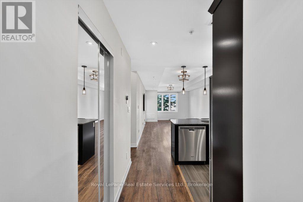 201 - 70 STEWART STREET, Oakville (CO Central) — photo 4