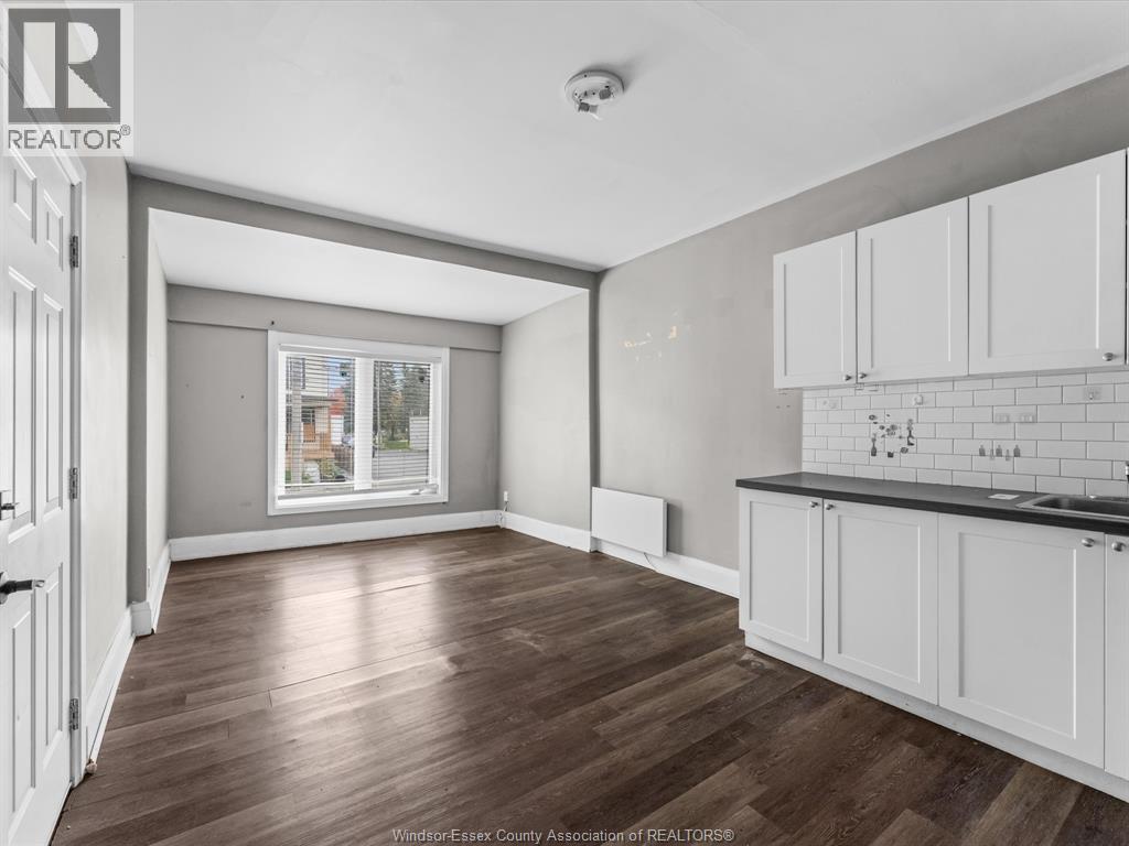 446 WYANDOTTE STREET West, Windsor — photo 2