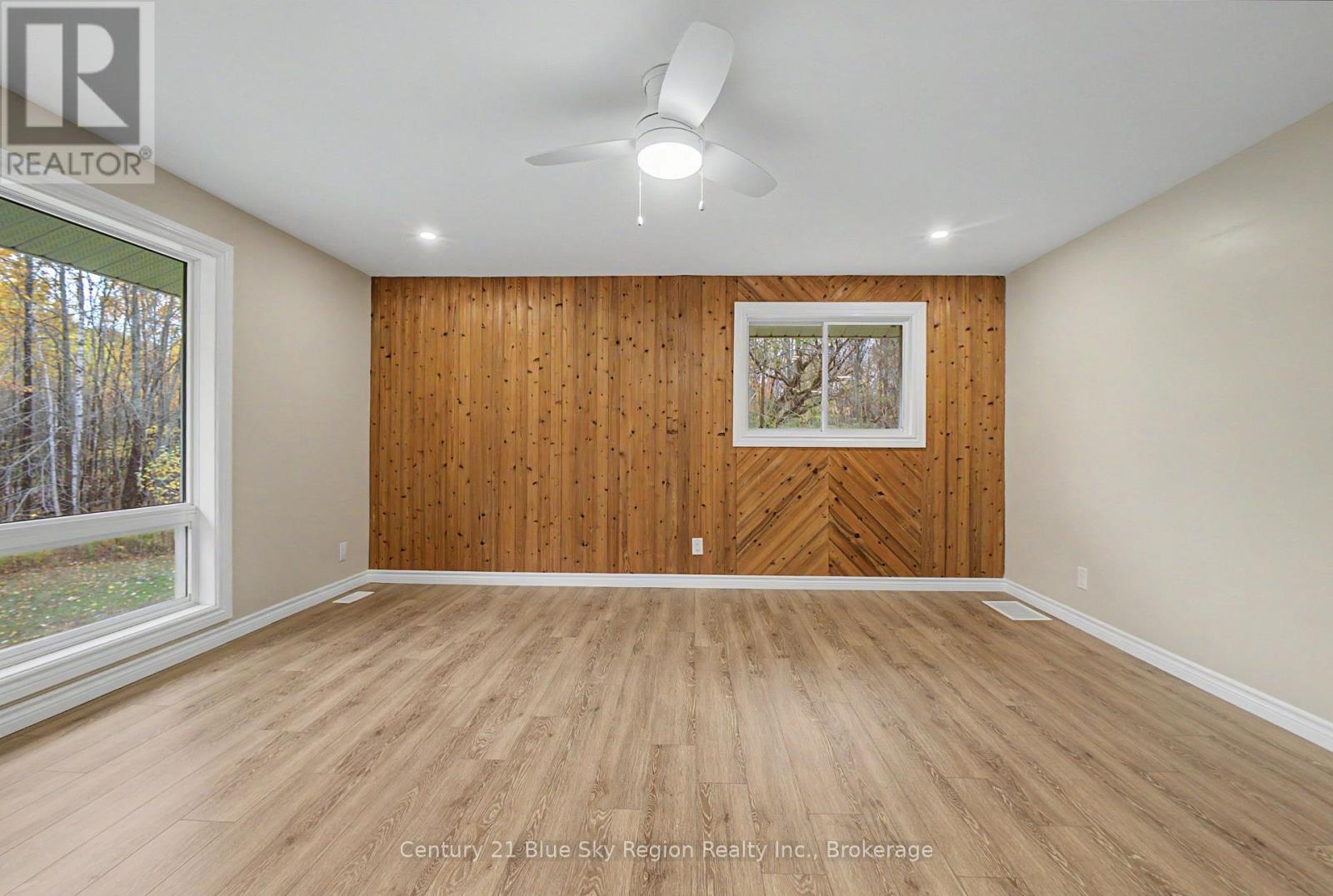 686 Laplage Road — photo 16
