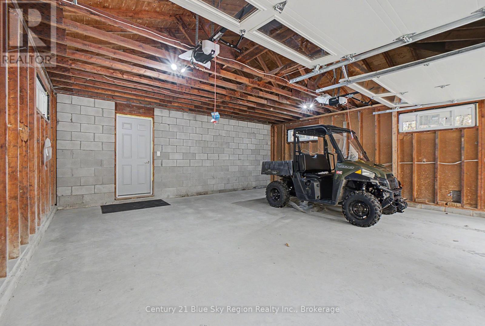 686 Laplage Road — photo 31