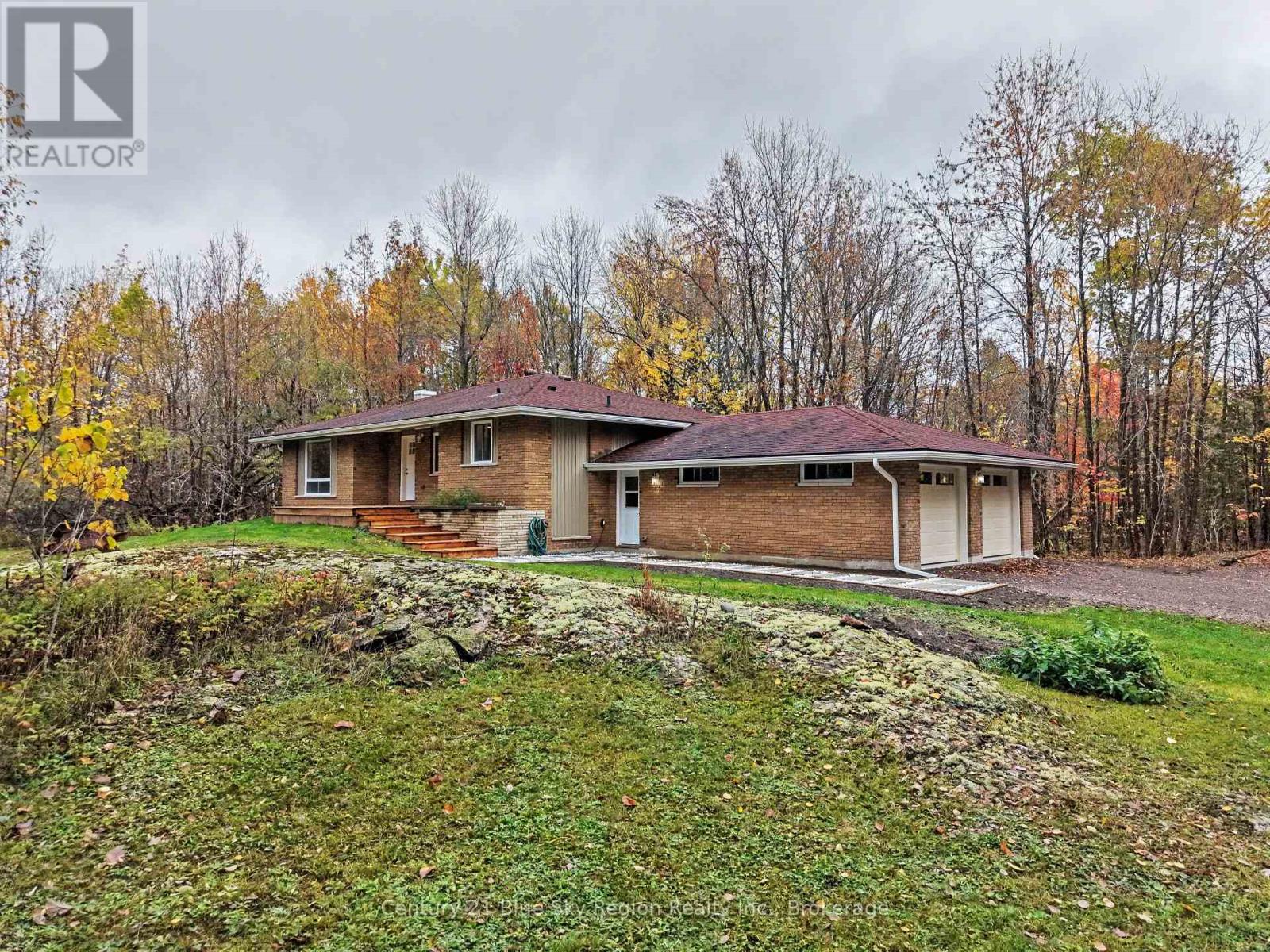 686 Laplage Road — photo 37