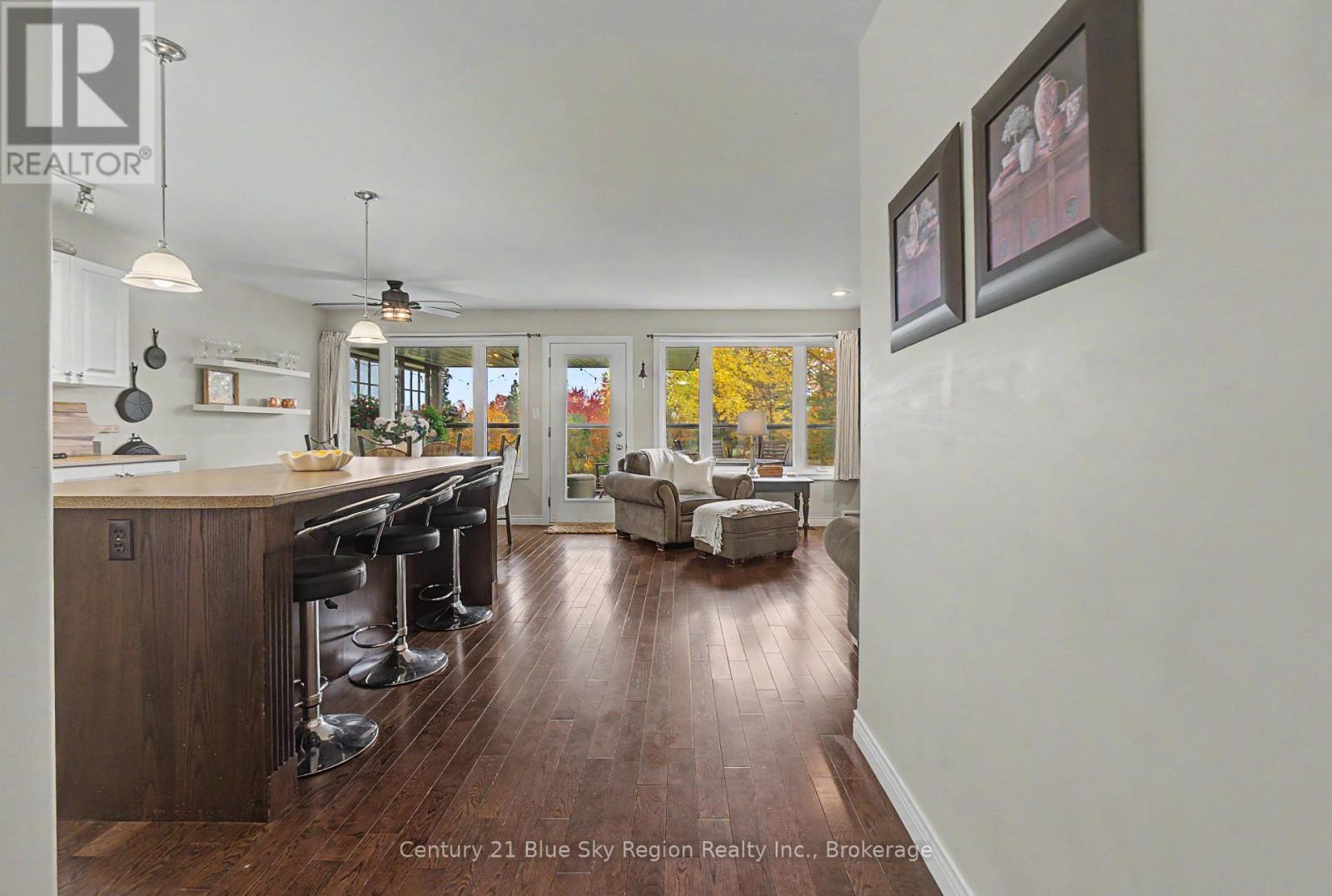 1016 AIRPORT ROAD, North Bay (Airport) — photo 9