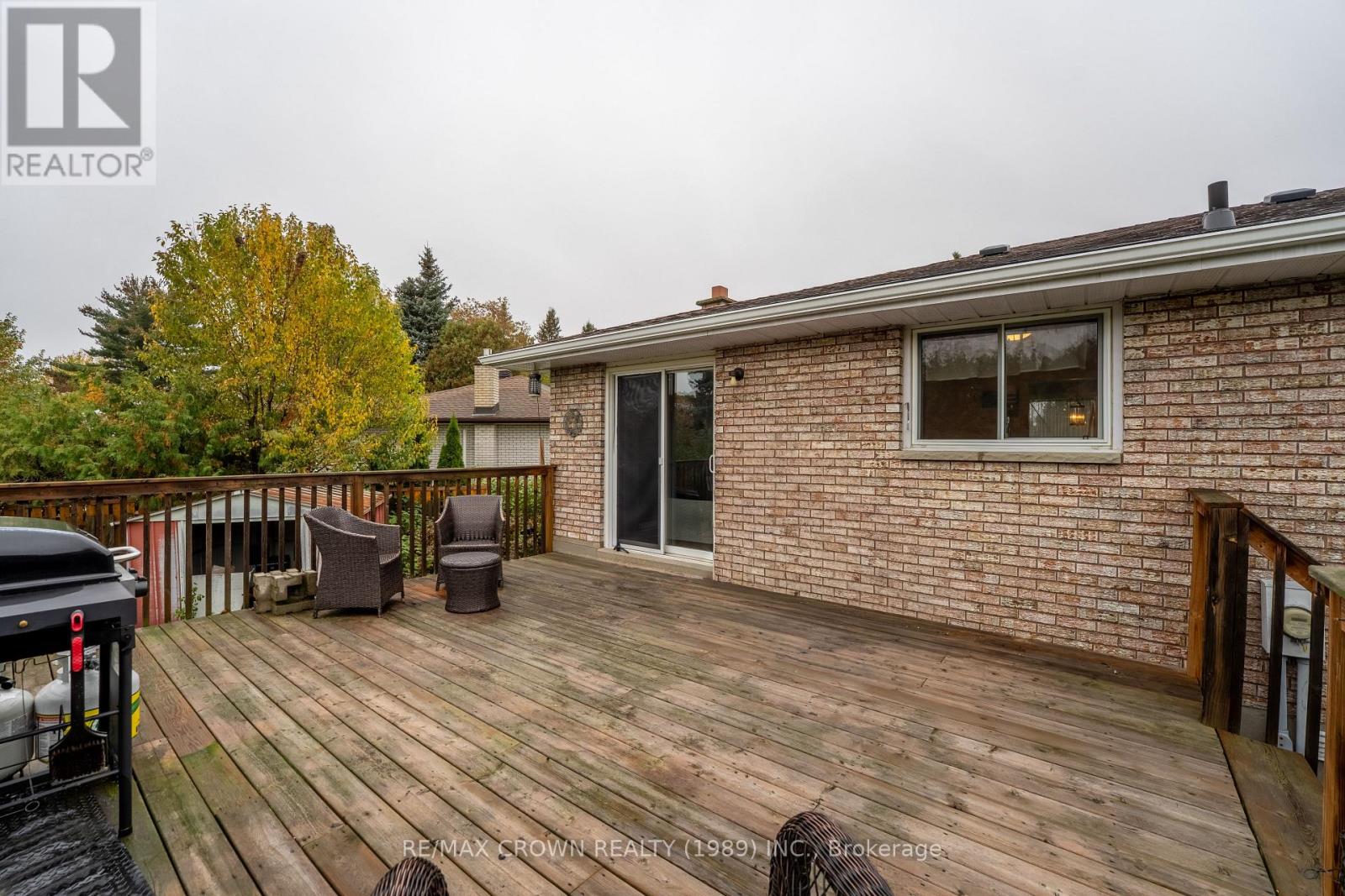 19 Knox Court — photo 28