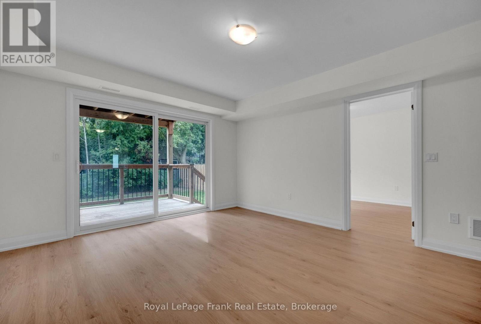 323 Anderson Avenue — photo 8