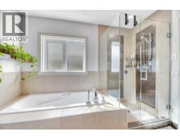 202, 814 Memorial Drive NW - photo 22
