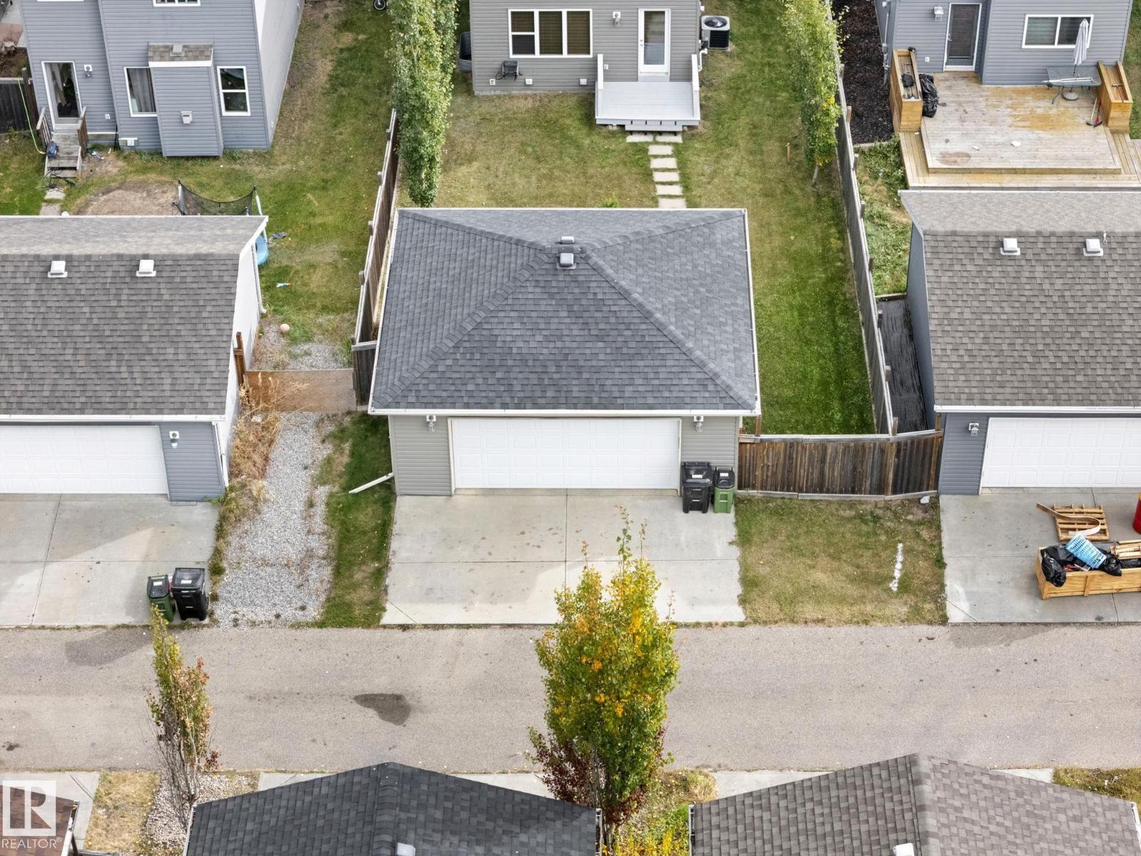 120 57 ST SW - 60