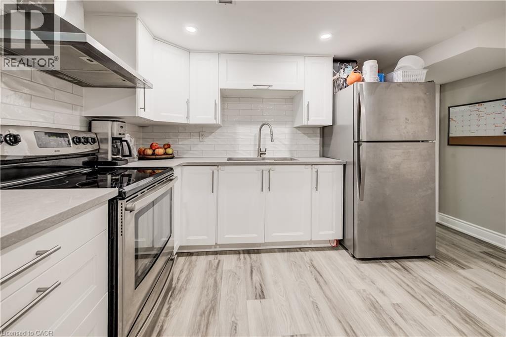 283 Becker Street — photo 24