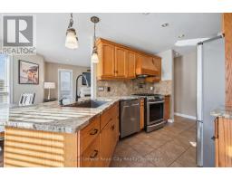 Dining room - 641 Grange Road, Guelph, ON N1E7K7 Photo 9