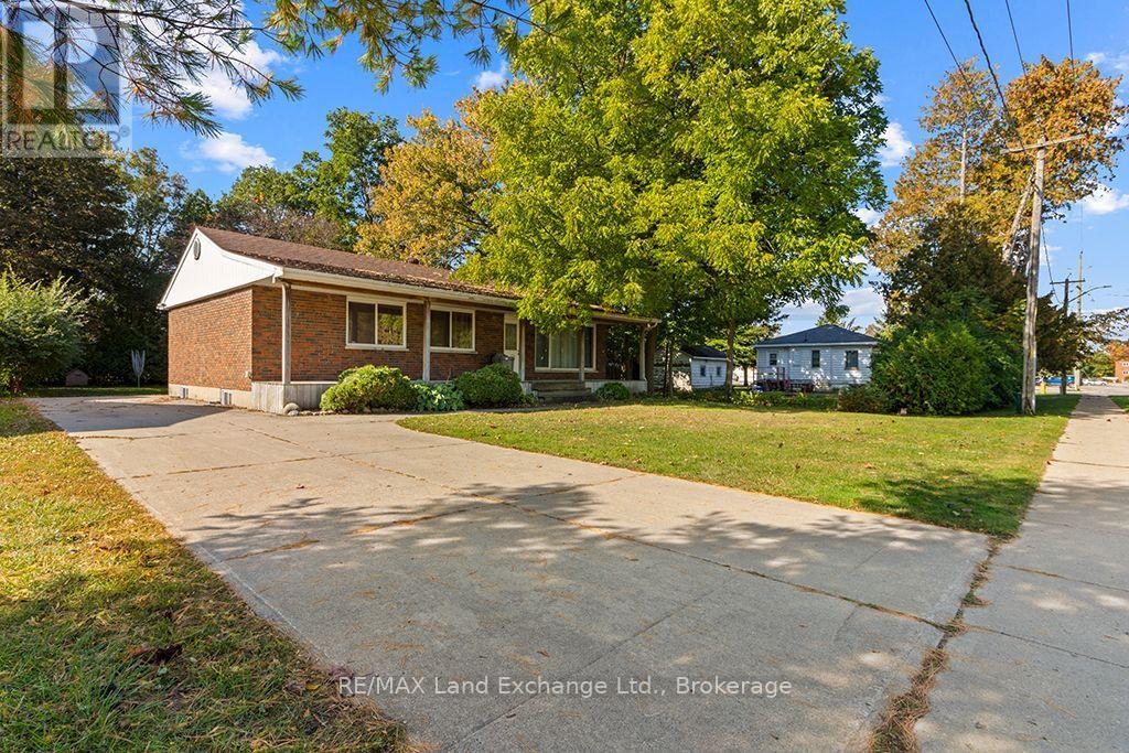 614 RIVER STREET, Saugeen Shores