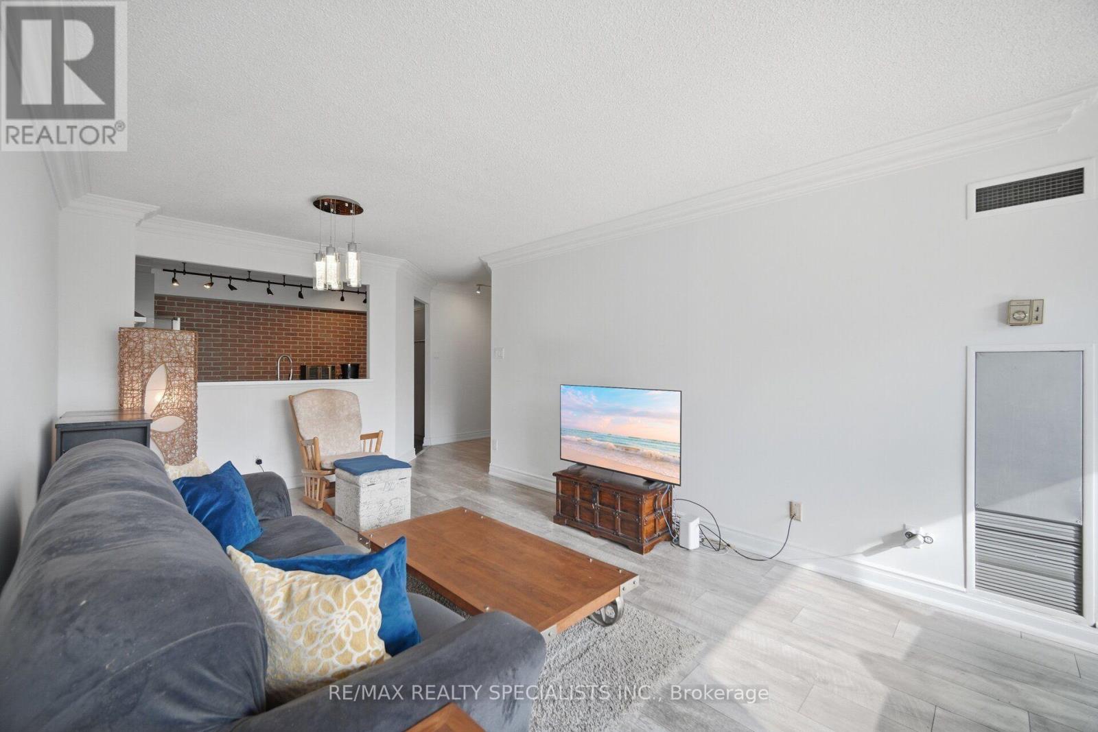 #306 1131 STEELES AVENUE W - 16