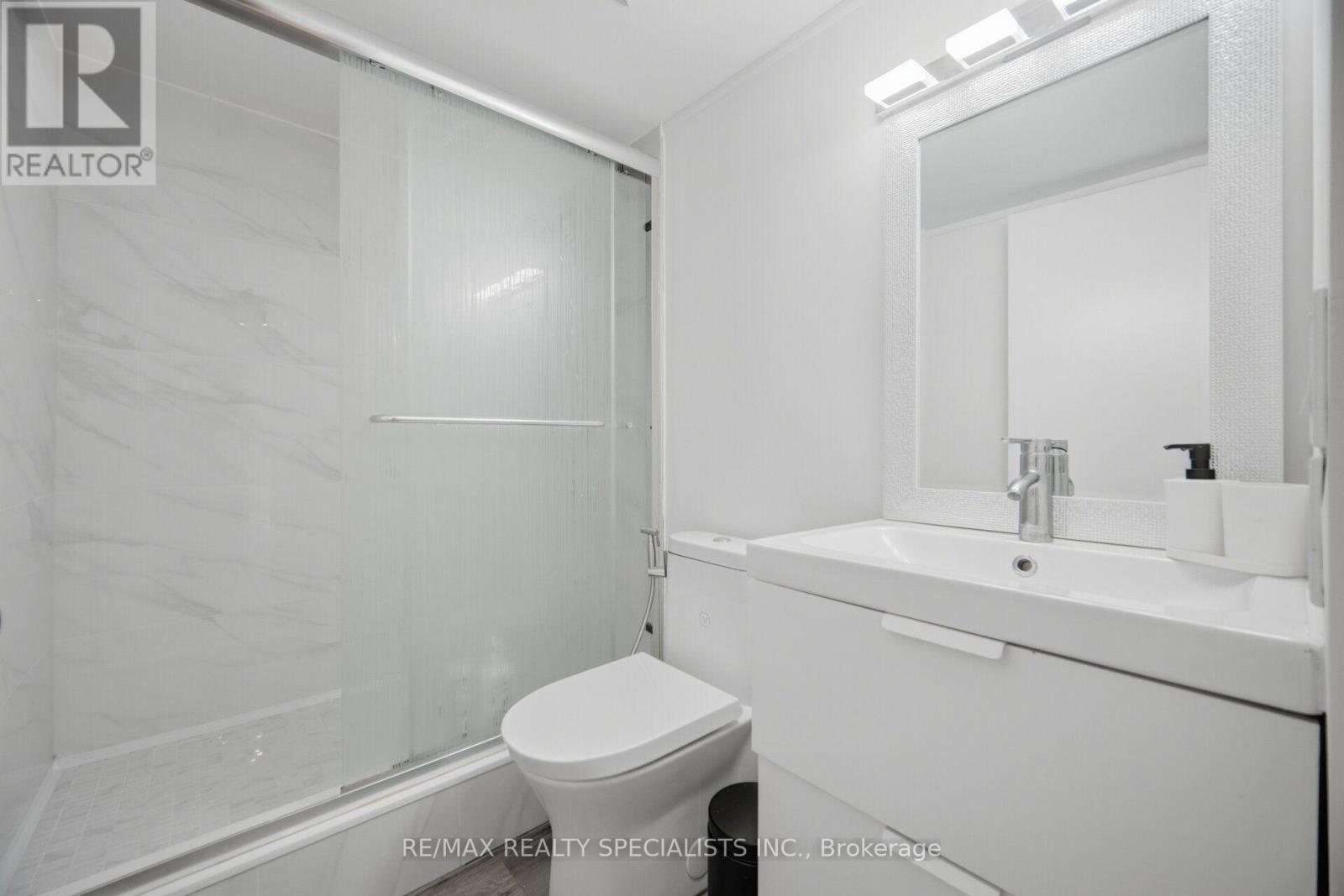 #306 1131 STEELES AVENUE W - 21
