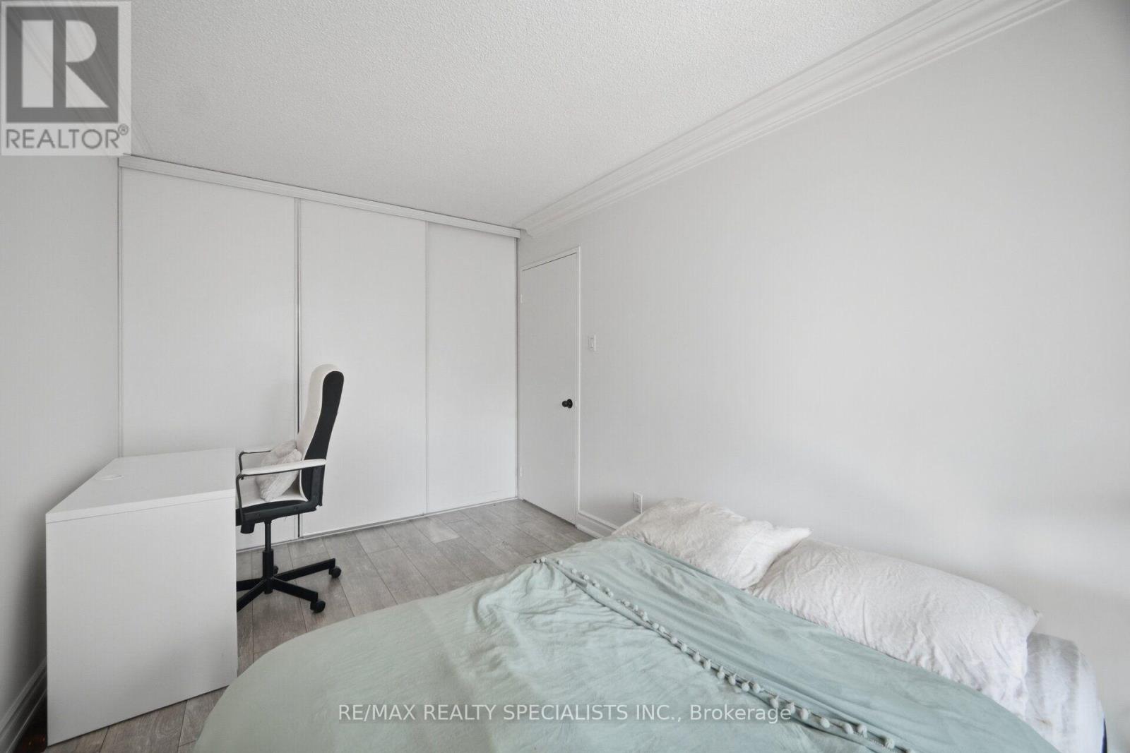#306 1131 STEELES AVENUE W - 30