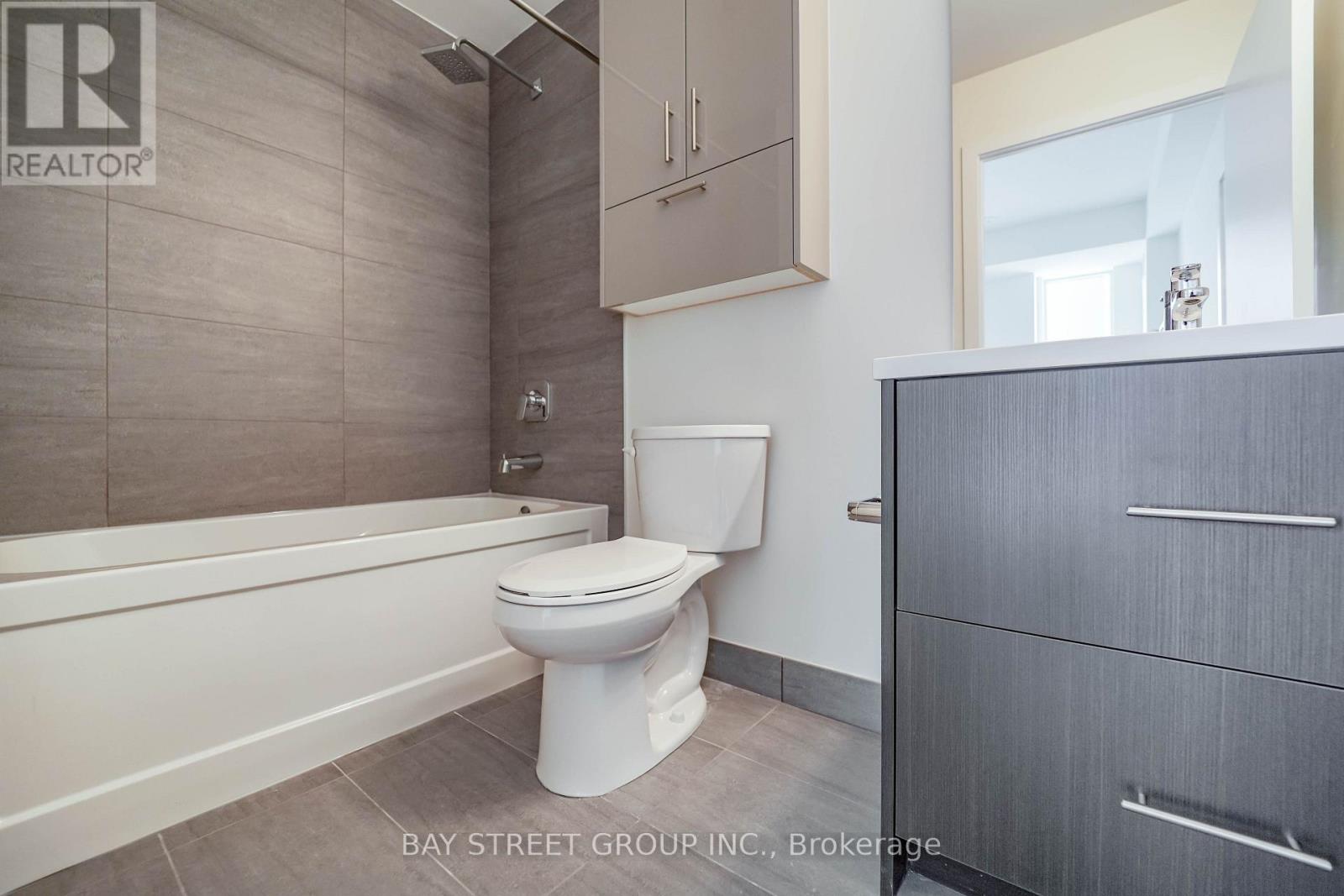 188 Fairview Mall Drive — photo 17