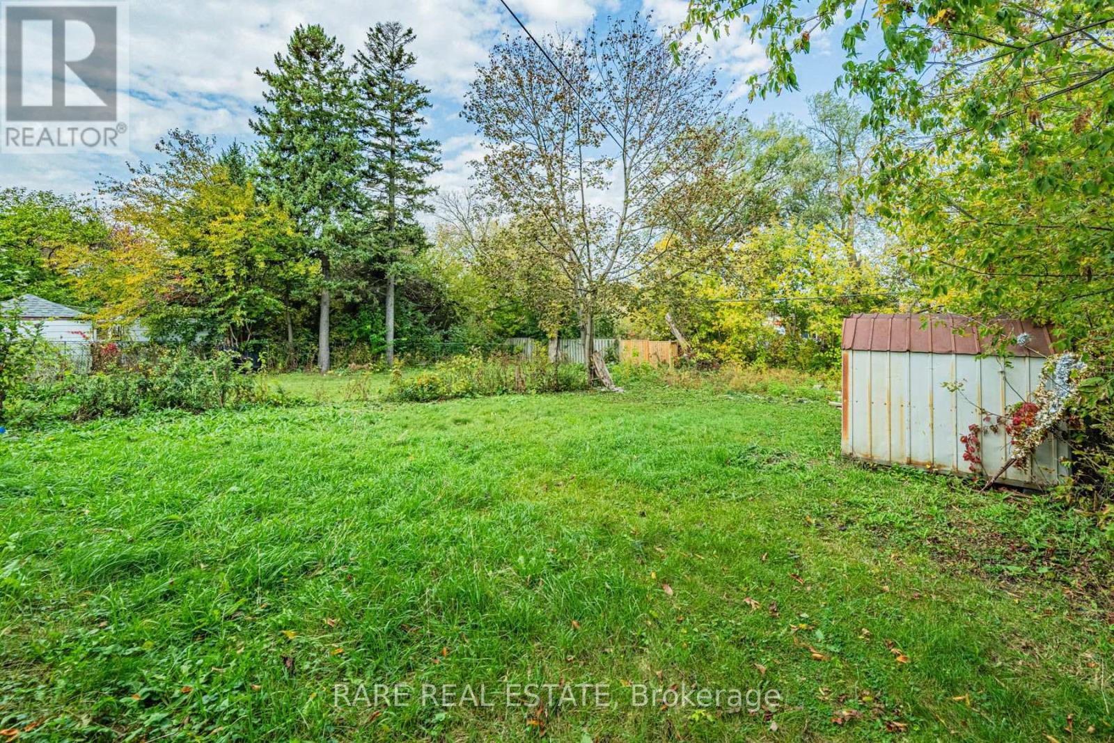 14 Alexis Boulevard — photo 27