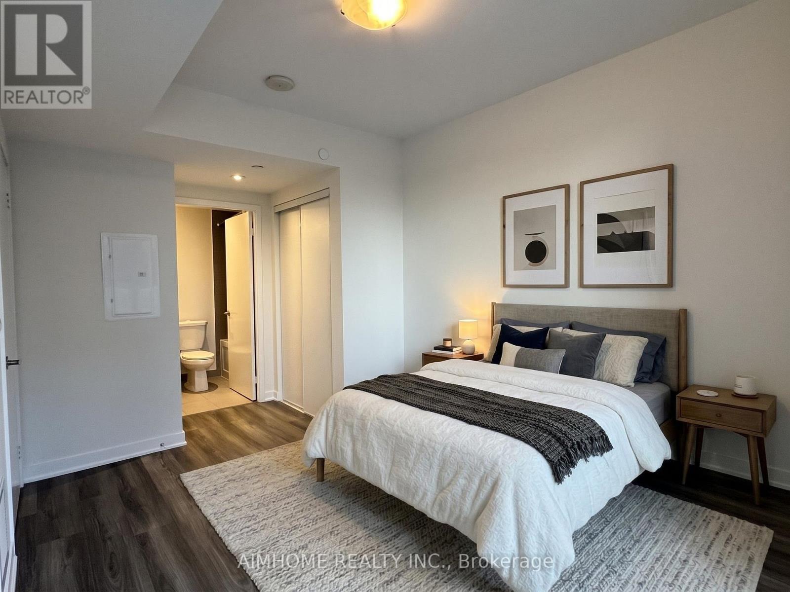 #3310 100 HARBOUR STREET - 7