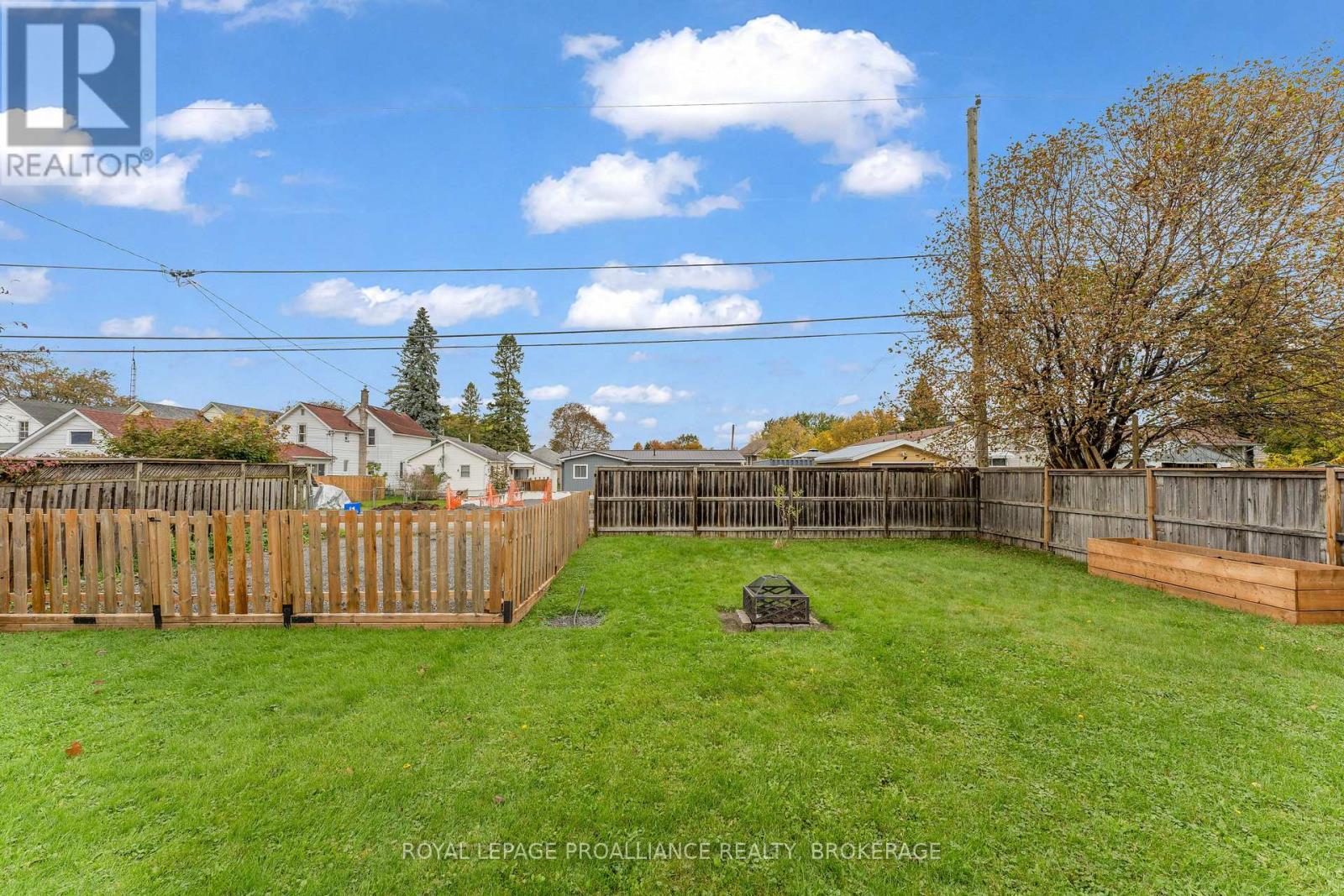 262 BROCK STREET - 36
