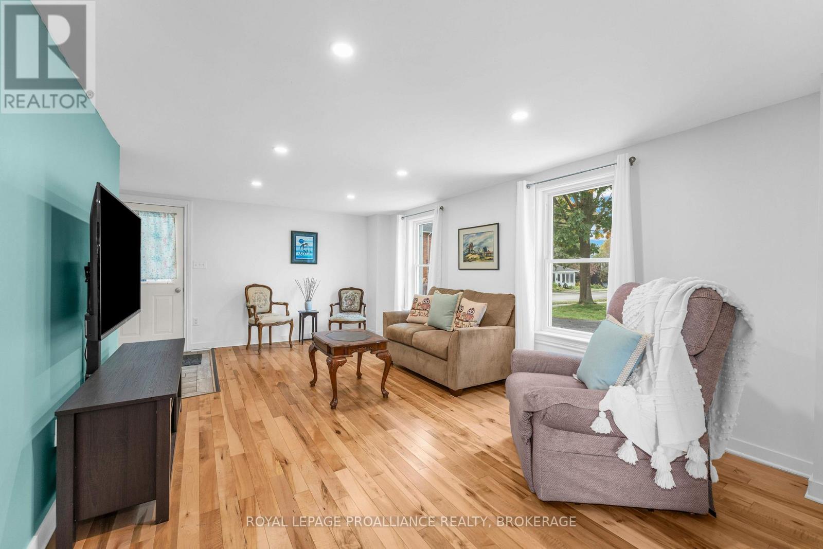 262 BROCK STREET - 7