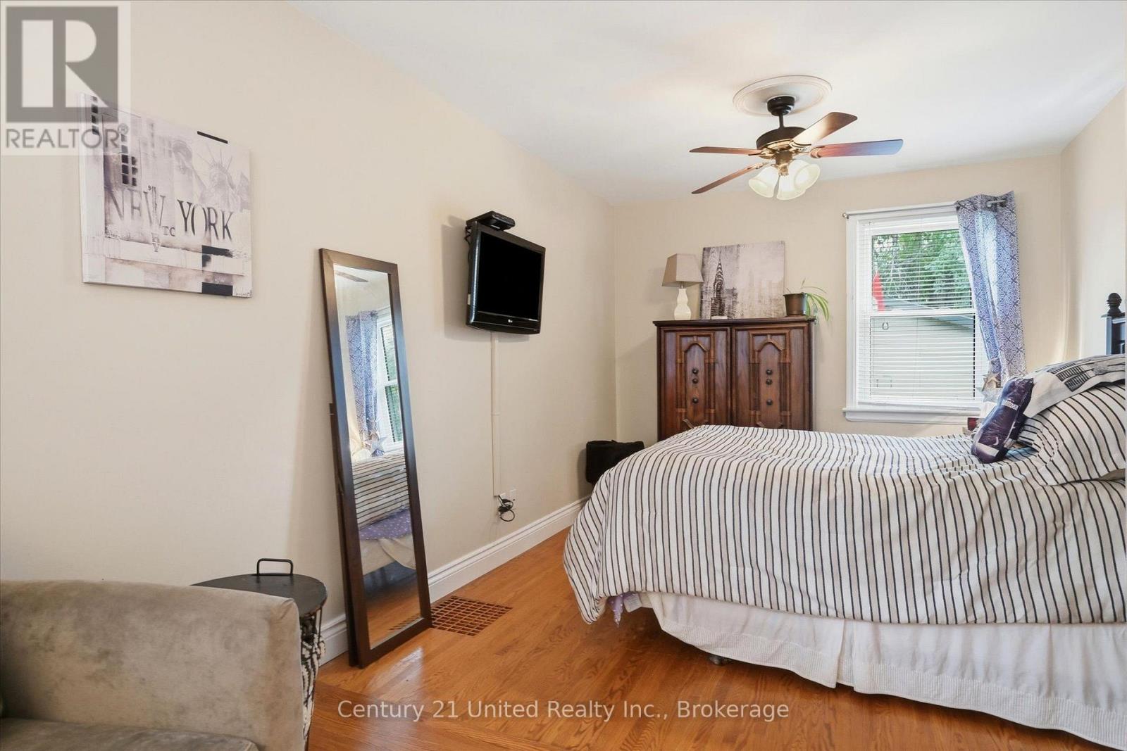 151 Elizabeth Avenue — photo 21