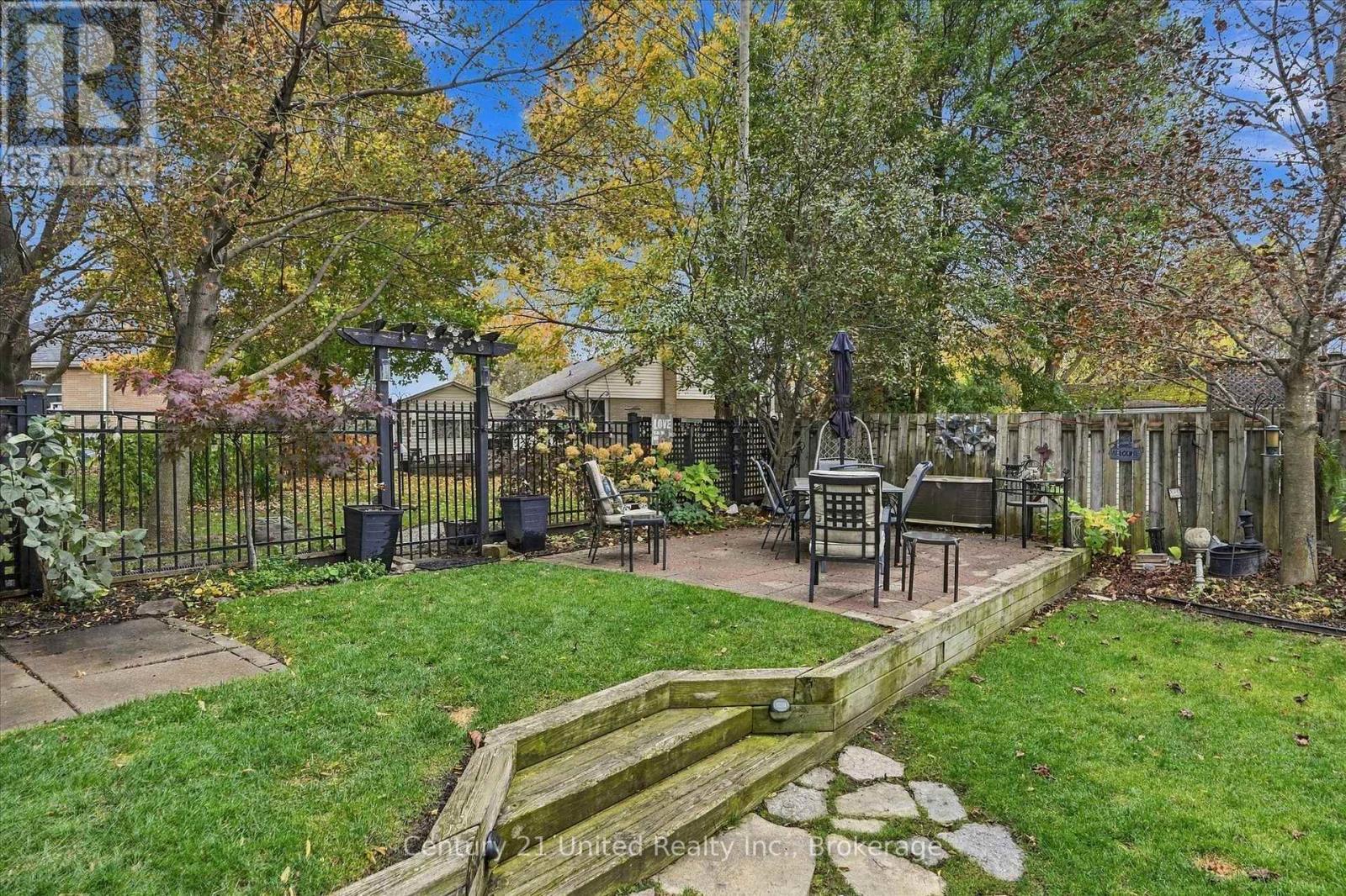 151 Elizabeth Avenue — photo 46