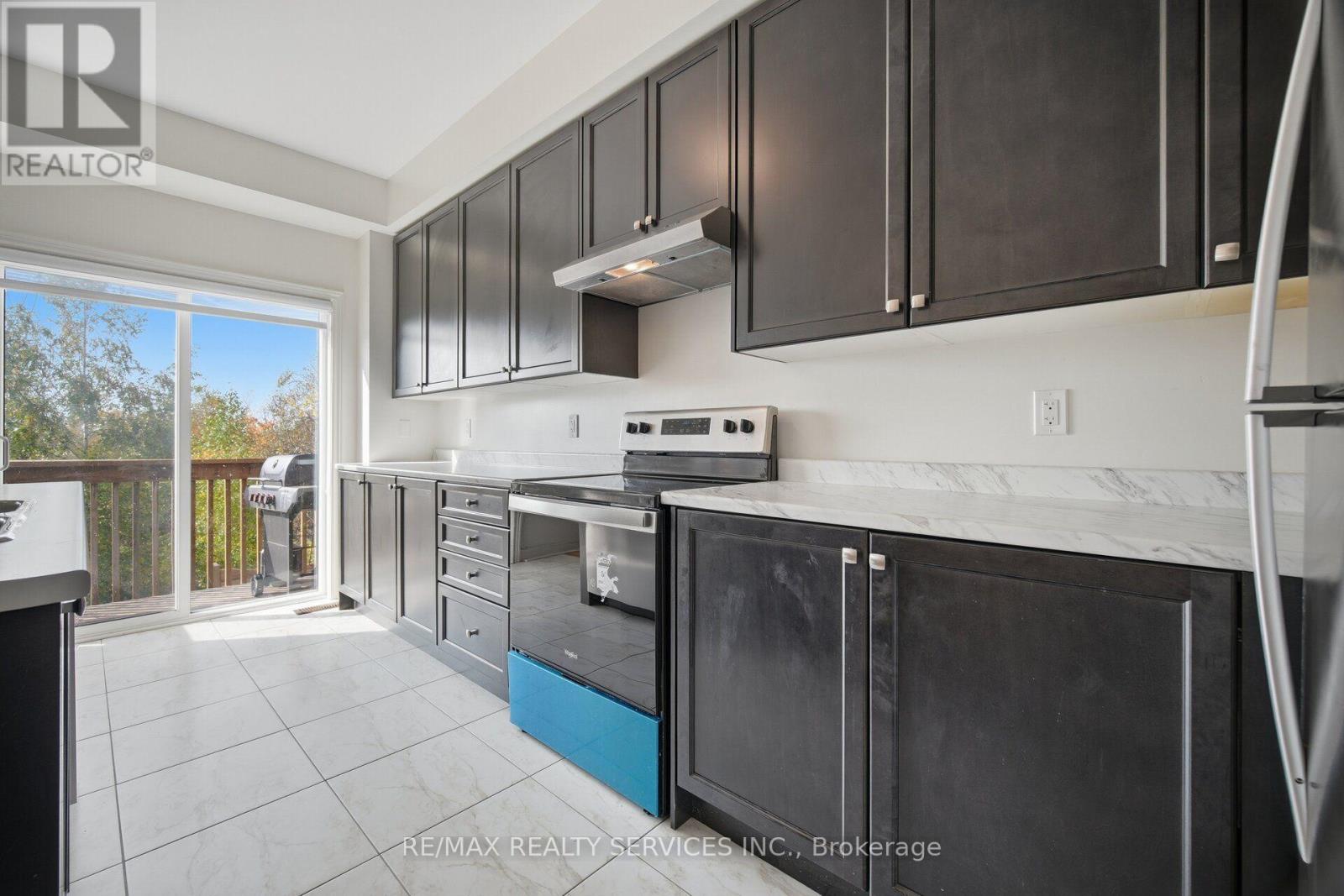 1221 JIM BREWSTER CIRCLE, Oshawa (Eastdale) — photo 12