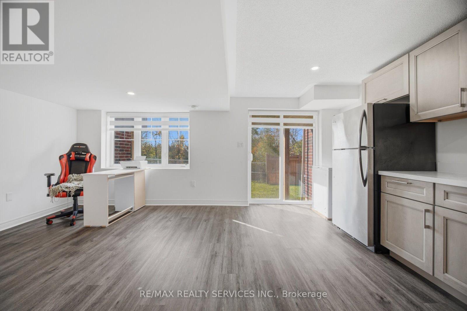 1221 Jim Brewster Circle, Oshawa, ON photo 35