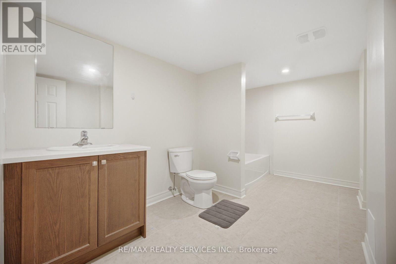 1221 JIM BREWSTER CIRCLE - 40