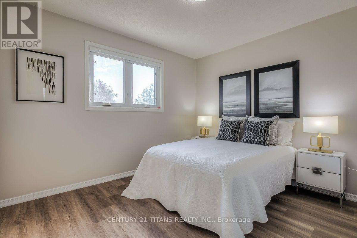 20 MILLSTONE CRESCENT - 30