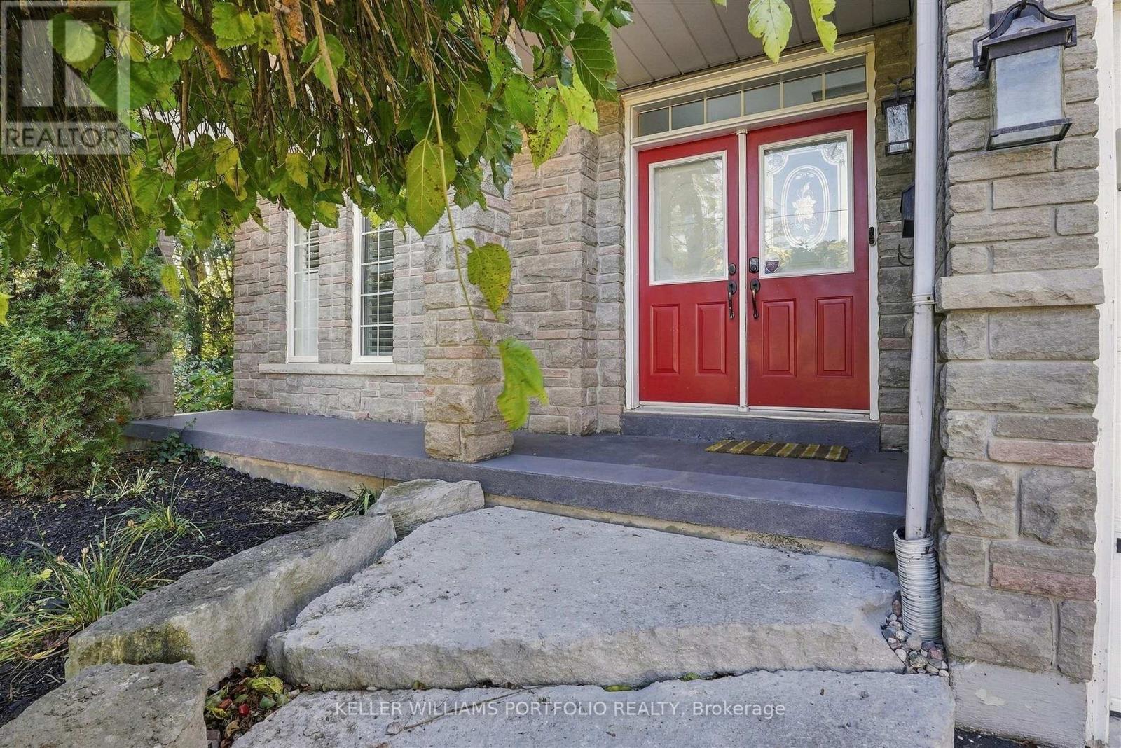 1531 NASH ROAD, Clarington (Courtice) — photo 2