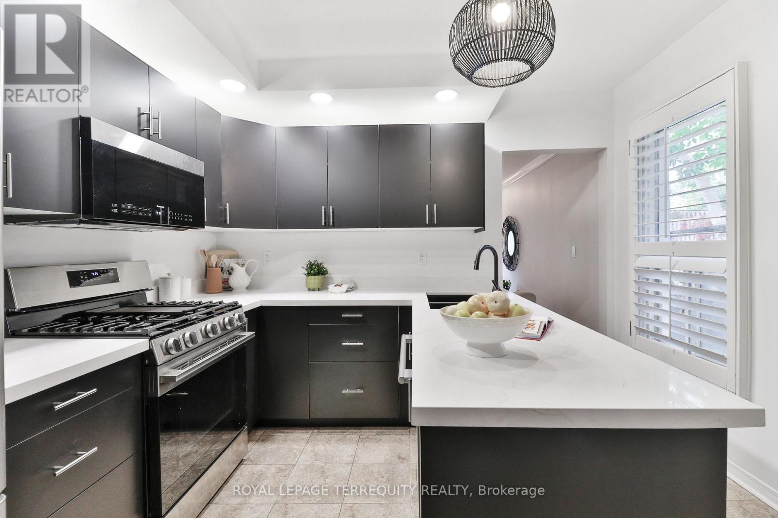 312 Kenilworth Avenue, Toronto, ON photo 18