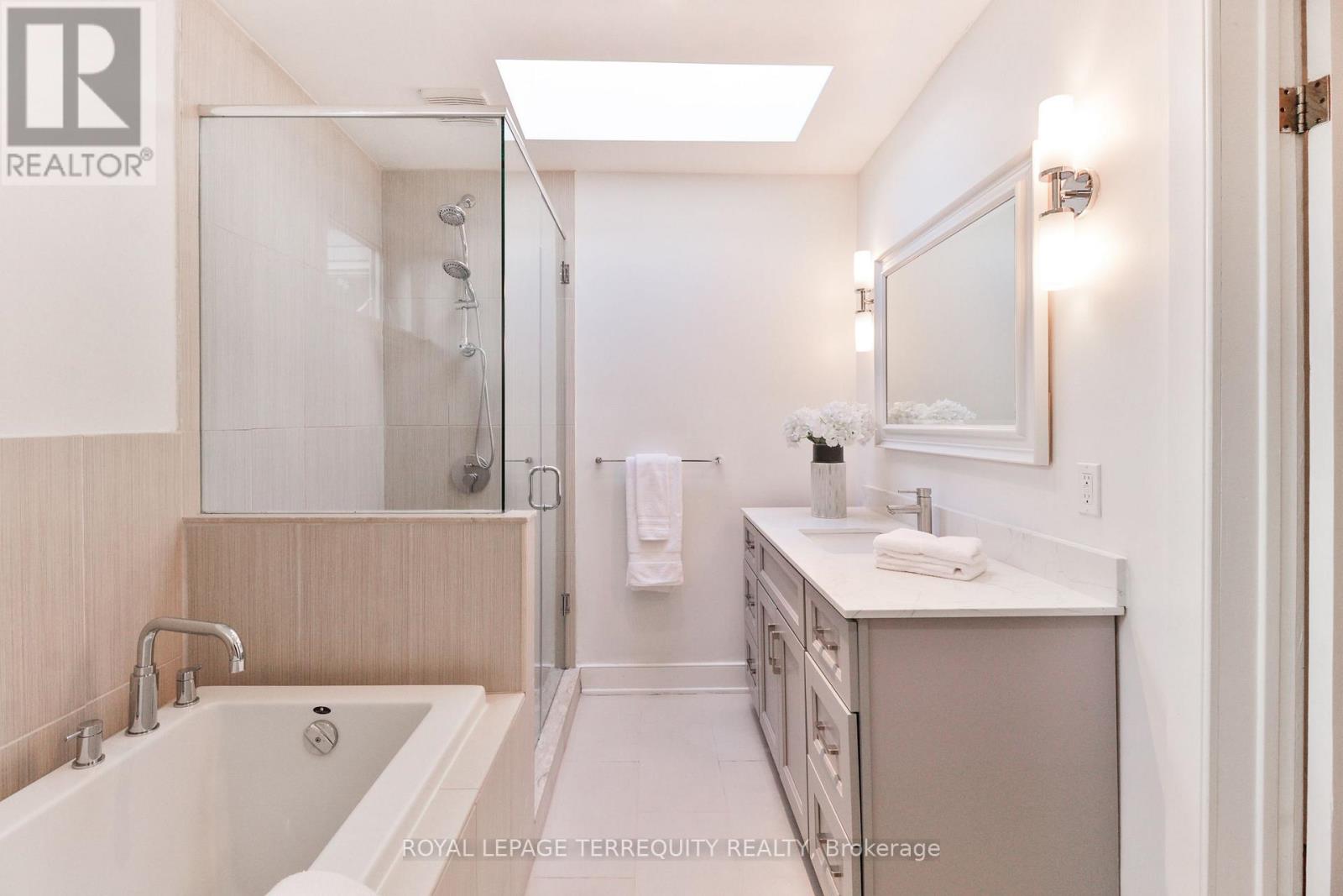 312 Kenilworth Avenue, Toronto, ON photo 32