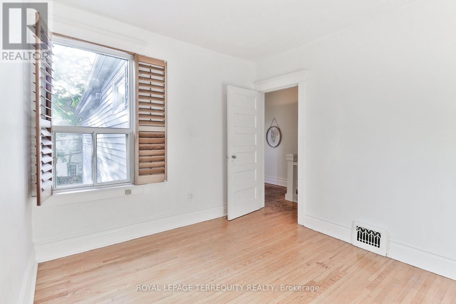 312 Kenilworth Avenue, Toronto, ON photo 33