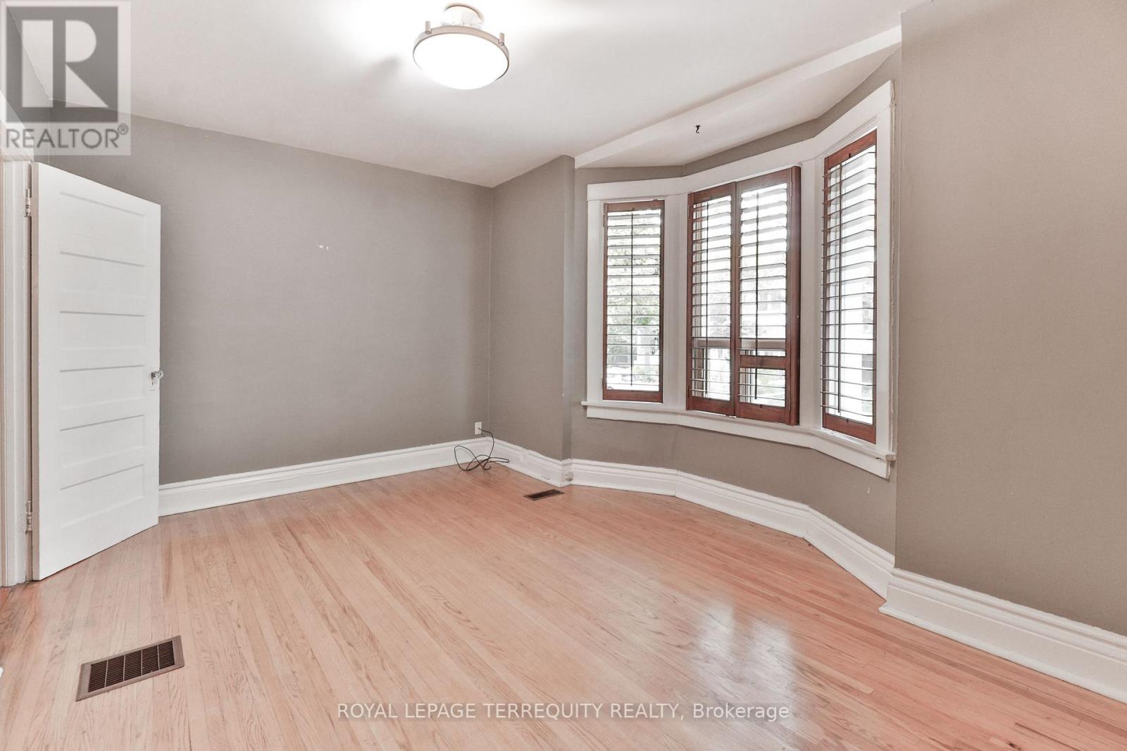 312 Kenilworth Avenue, Toronto, ON photo 35