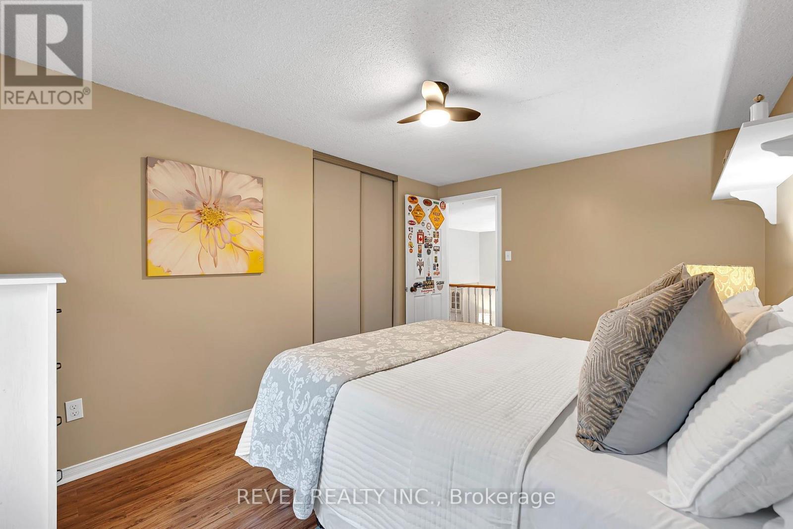806 Linden Court, Whitby, ON photo 17