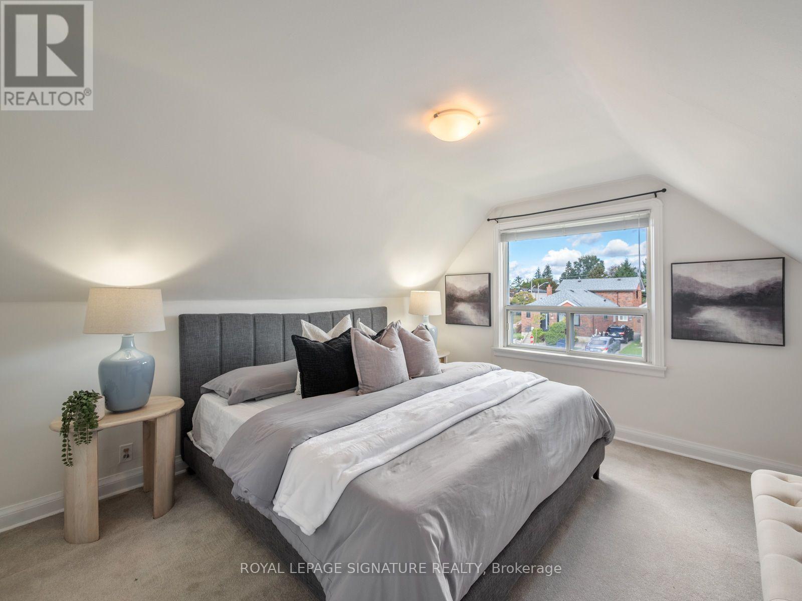 57 Yardley Avenue, Toronto, ON photo 15