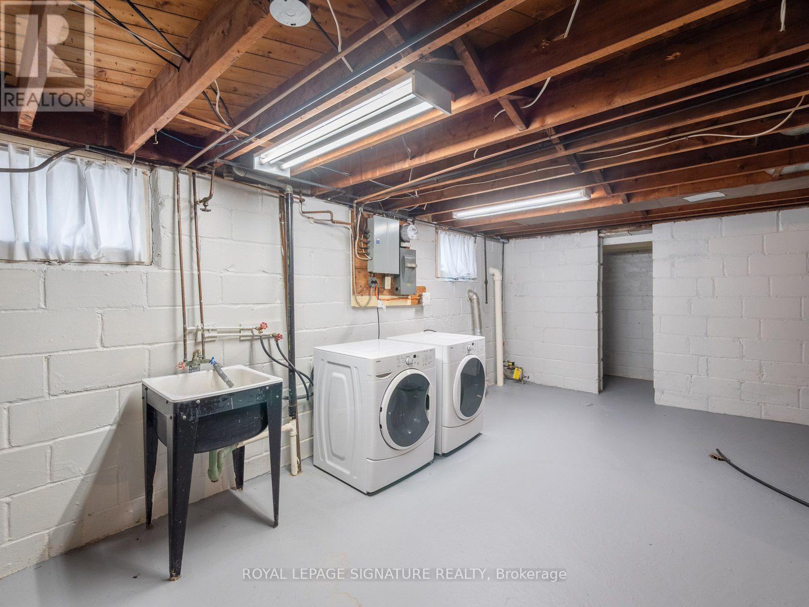 57 Yardley Avenue, Toronto, ON photo 20