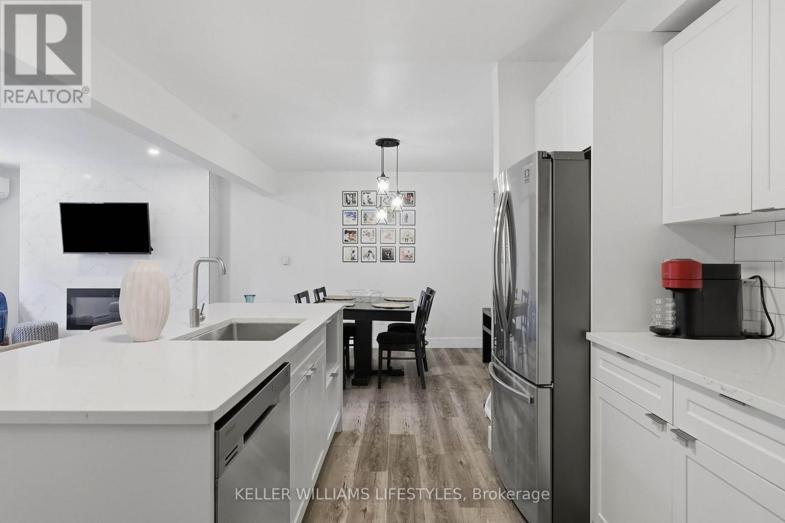 36 - 105 ANDOVER DRIVE, London South (South O) — photo 12
