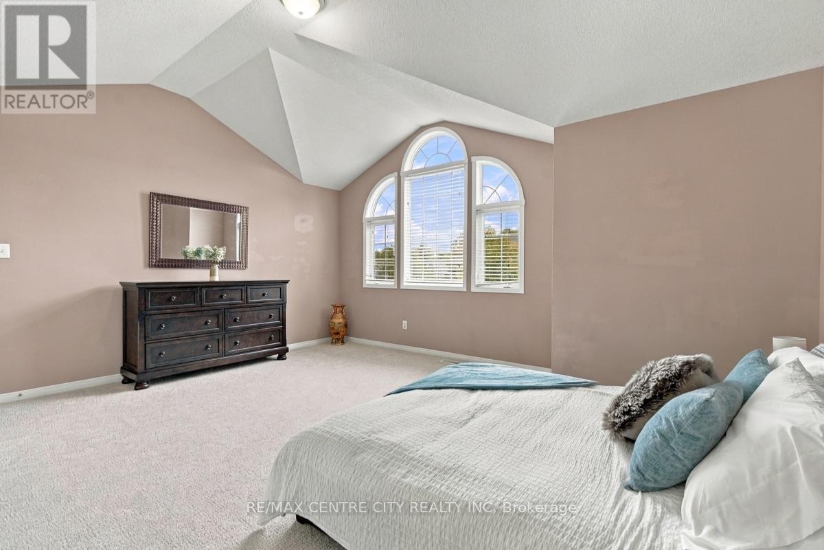 847 Whetherfield Street — photo 20