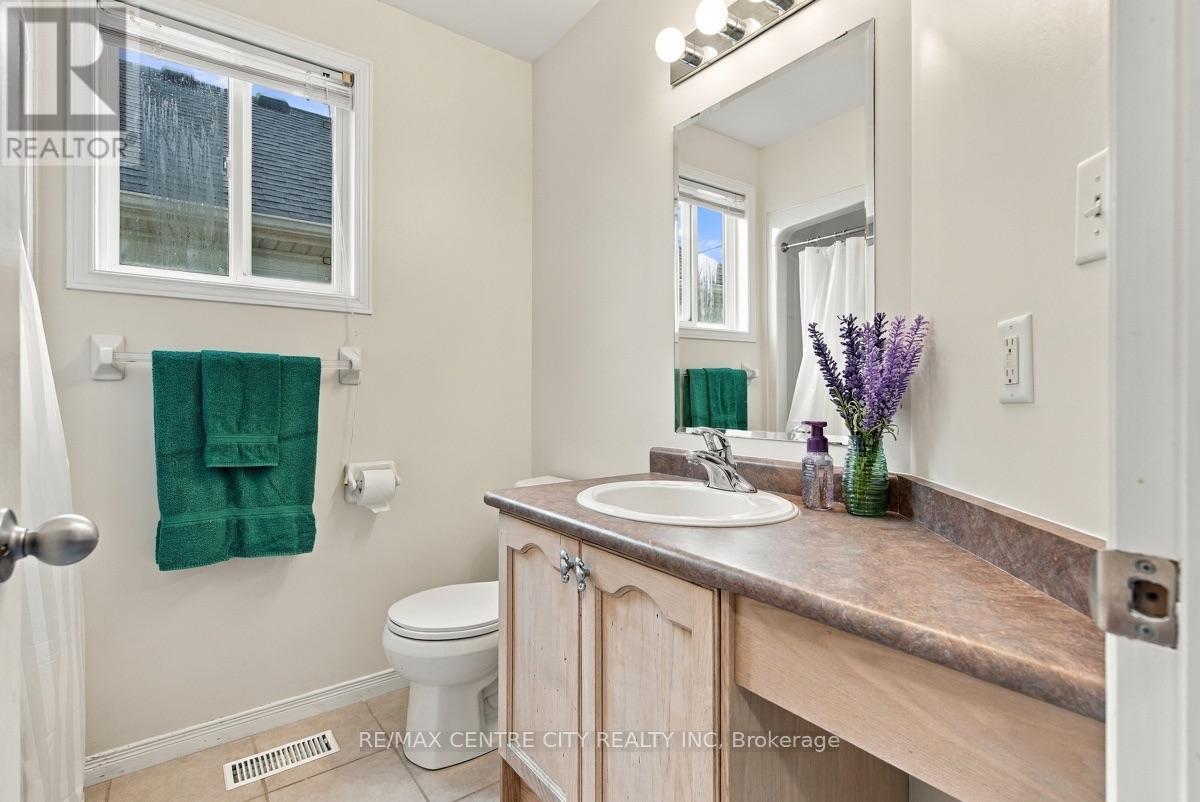 847 Whetherfield Street — photo 27