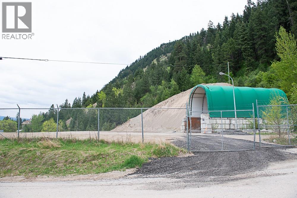  909 TRANS CANADA Highway, Chase - Image 1