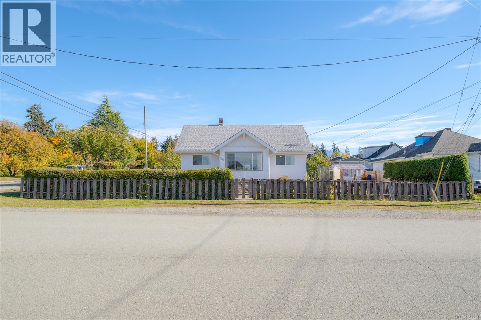 4891 David St - 1