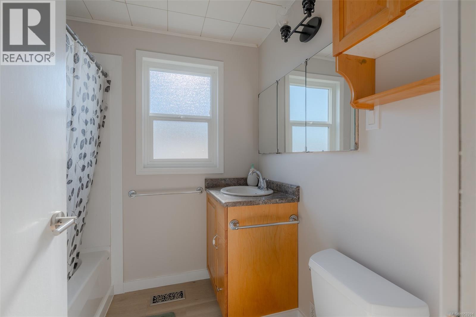 4891 David St - 23