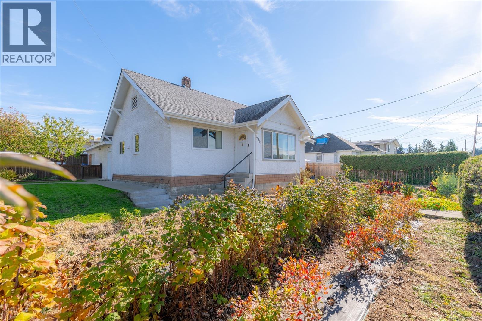 4891 David St - 27