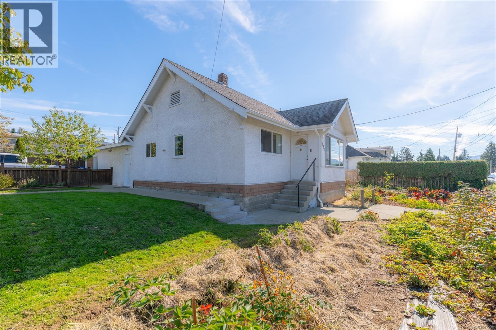 4891 David St - 29