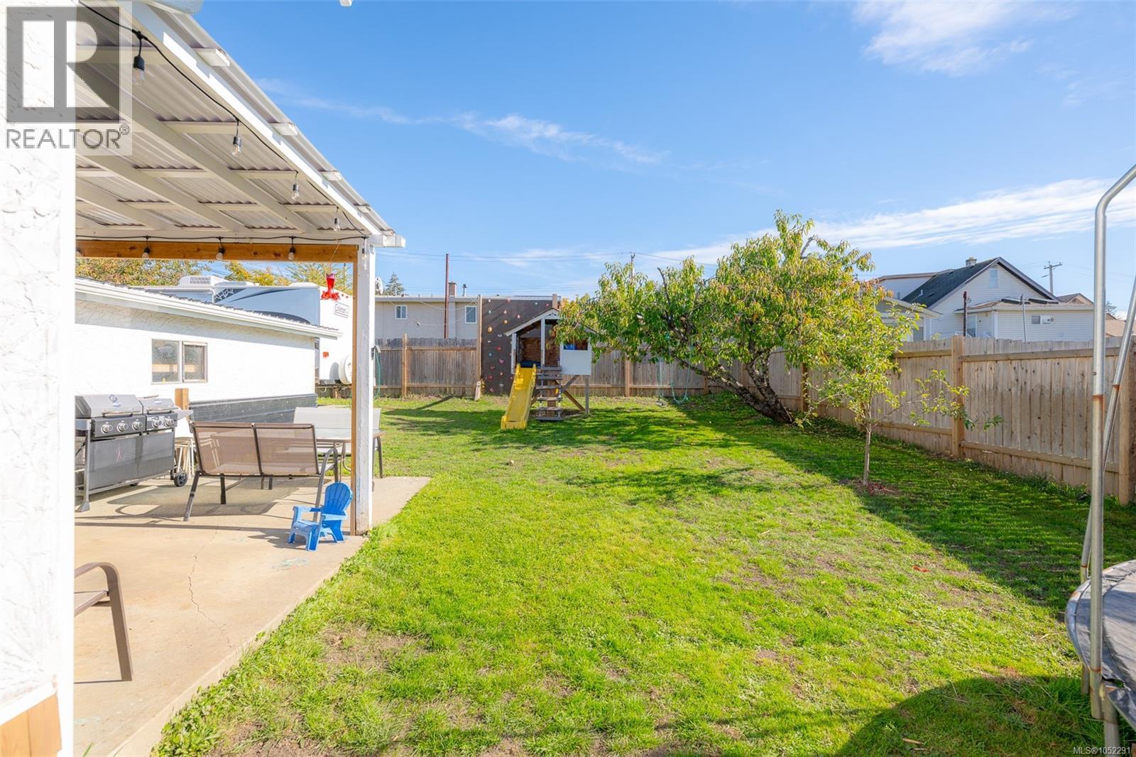 4891 David St - 37