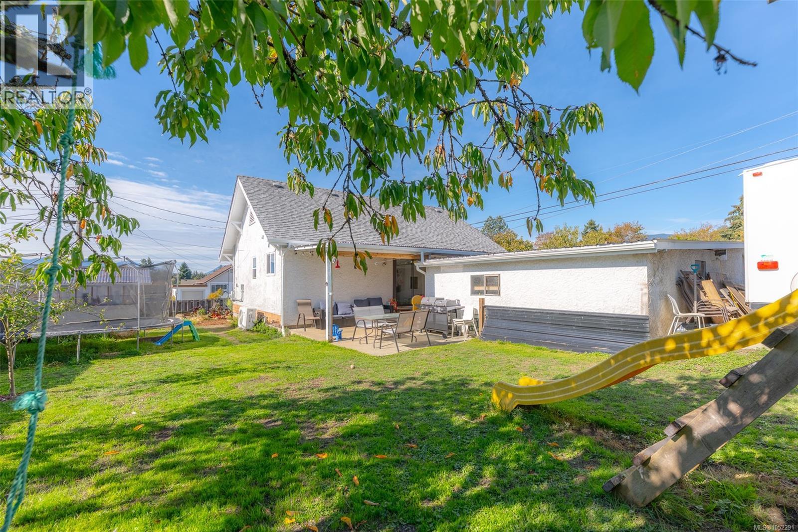 4891 David St - 44