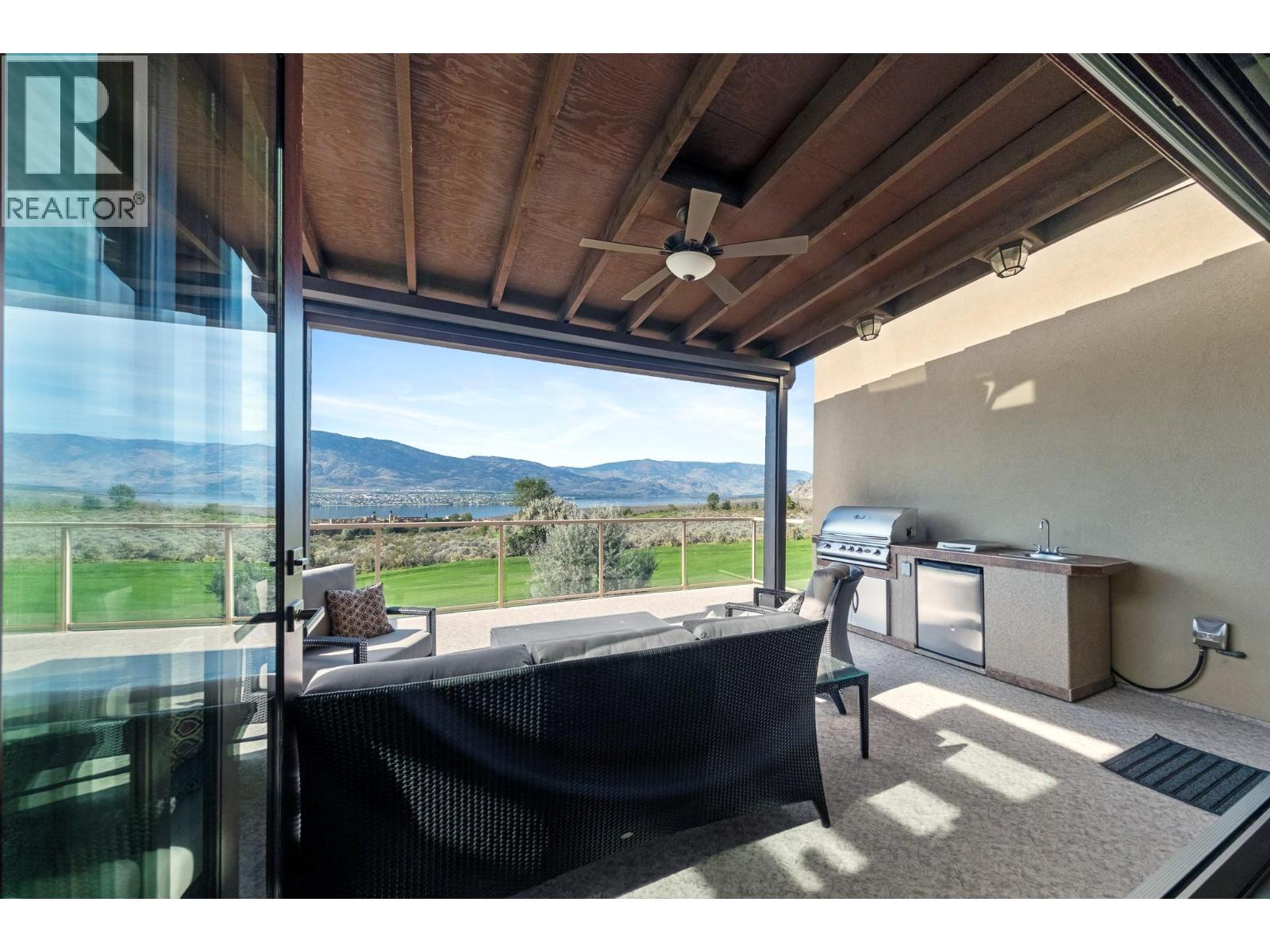 2000 Valleyview Drive Unit# 6, Osoyoos