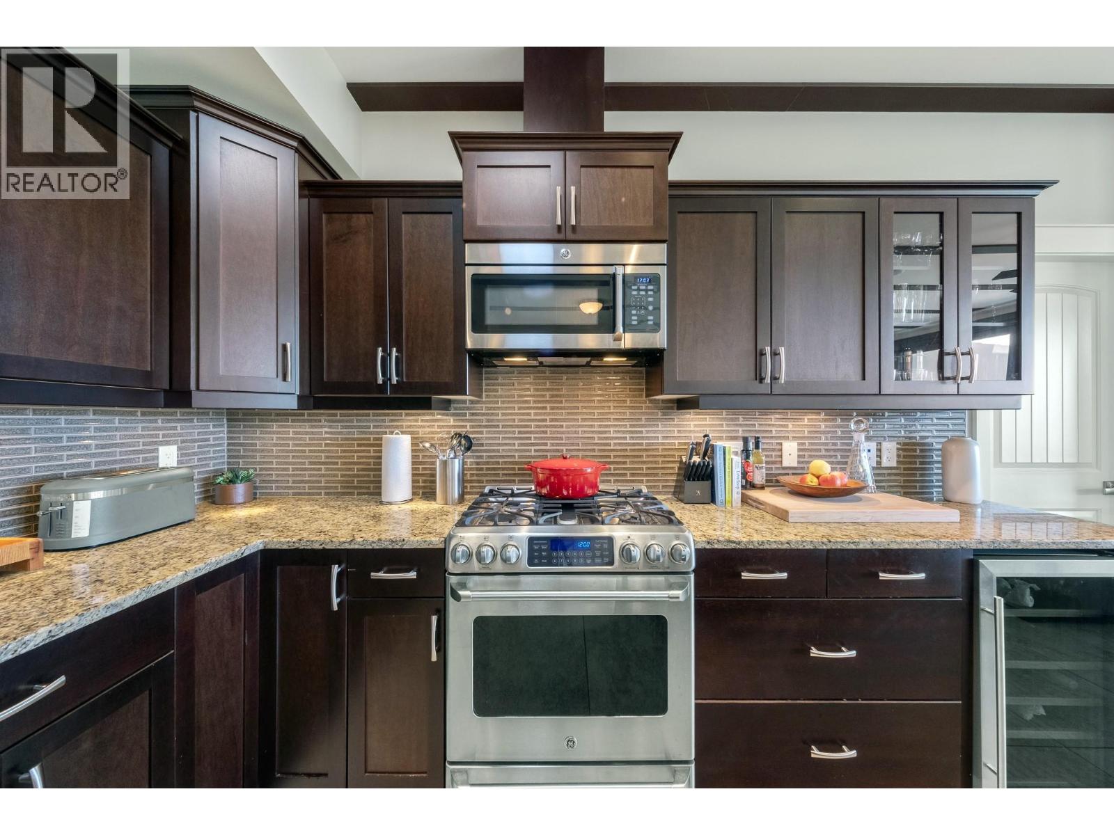 2000 Valleyview Drive Unit# 6, Osoyoos