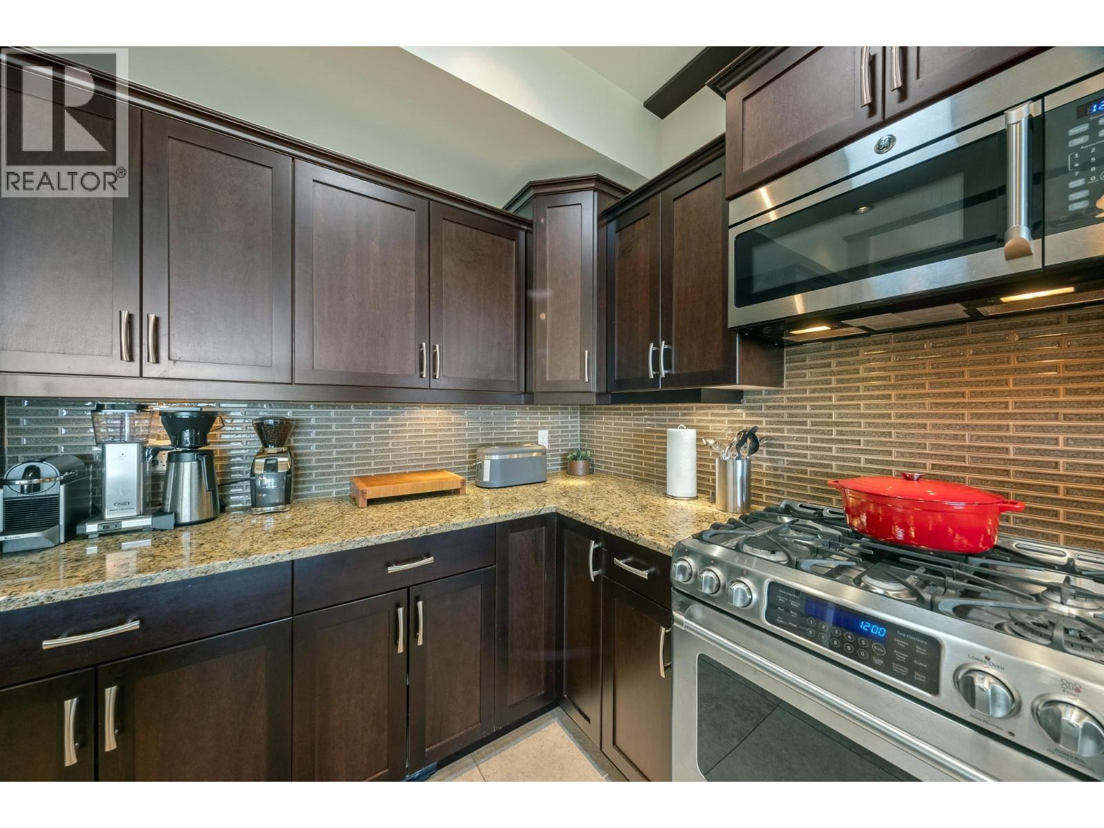 2000 Valleyview Drive Unit# 6, Osoyoos